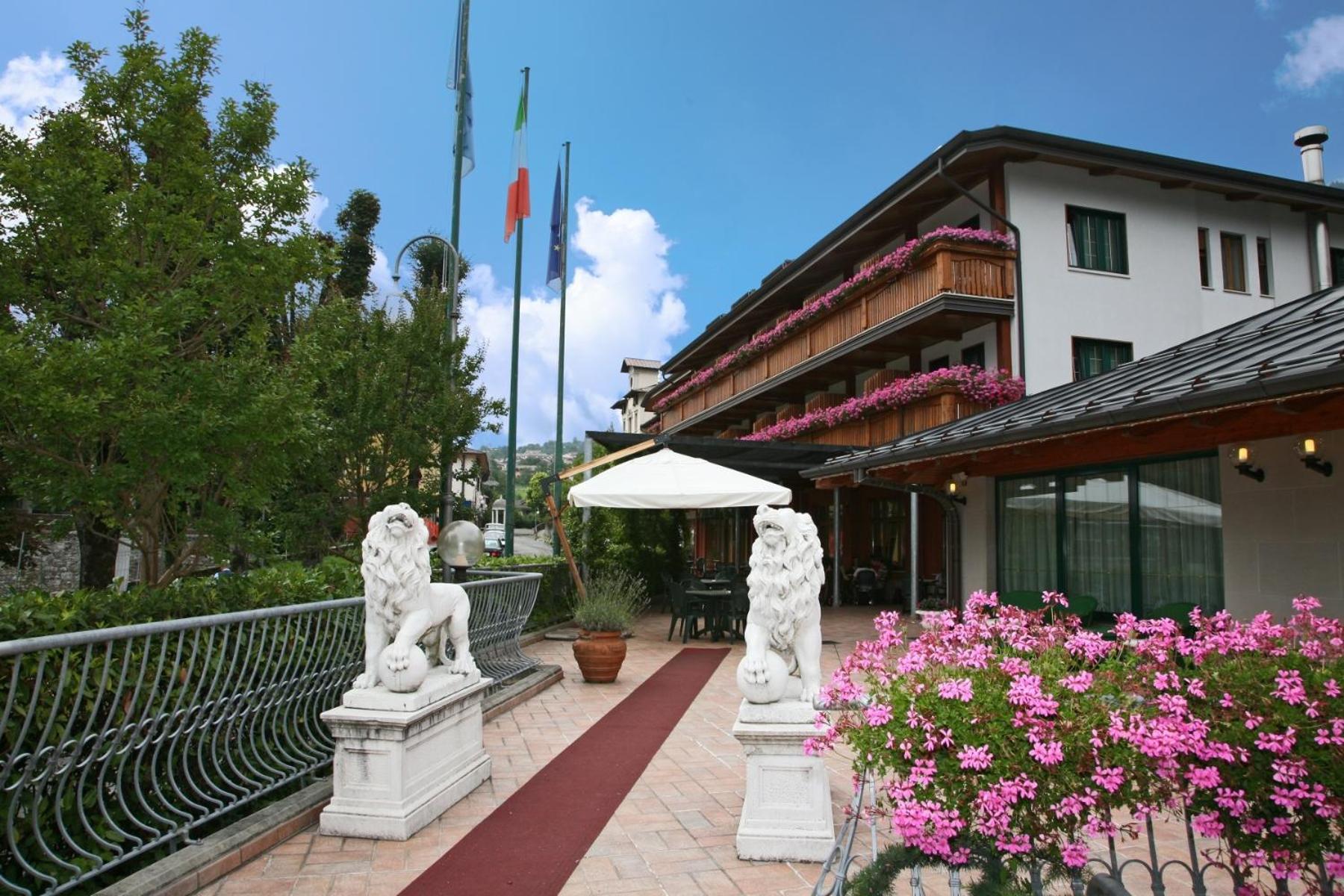 Hotel Centro Benessere Gardel Arta Terme Extérieur photo